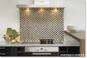 kichen backsplash with metal mosaics 1